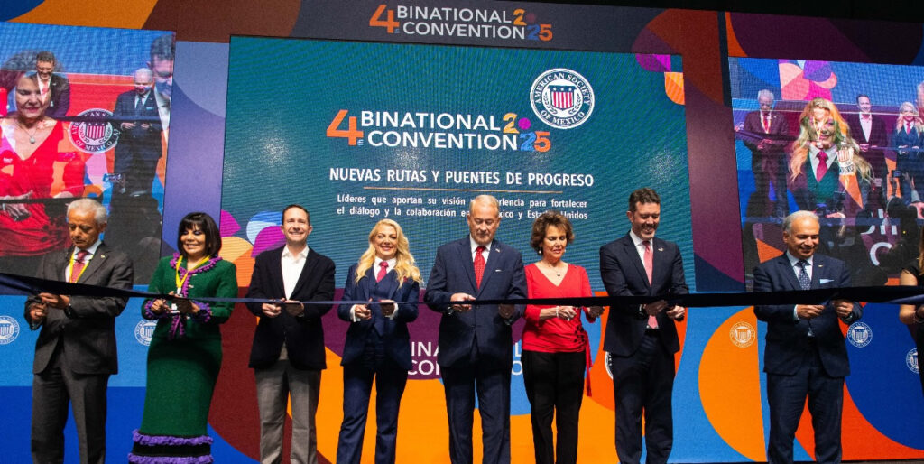 Septiembre | 2025 Celebramos el mes patrio con la Cuarta Convención Binacional, que en esta ocasión tuvo como tema Nuevas rutas y  puentes de progreso.